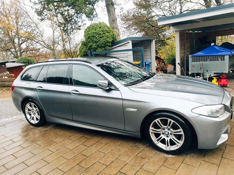 Gebraucht BMW 520 M Sport 184 PS (135 kW) 2013 Grau Kombi