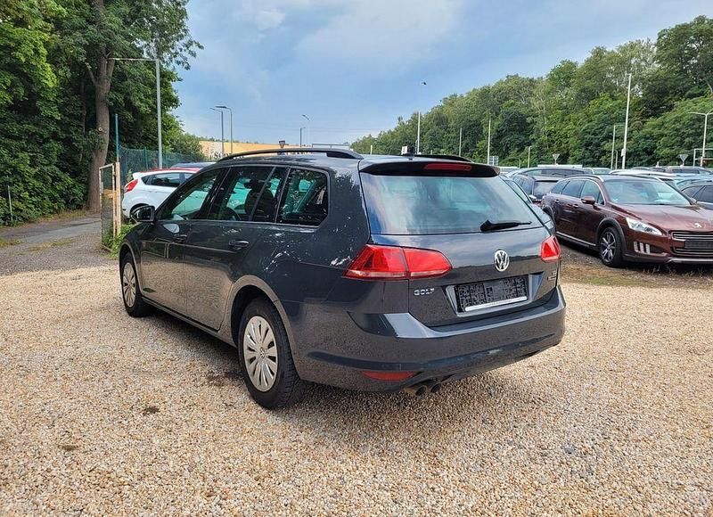 Gebraucht VW Golf VII S 110 PS (80 kW) 2016 Grau Kombi