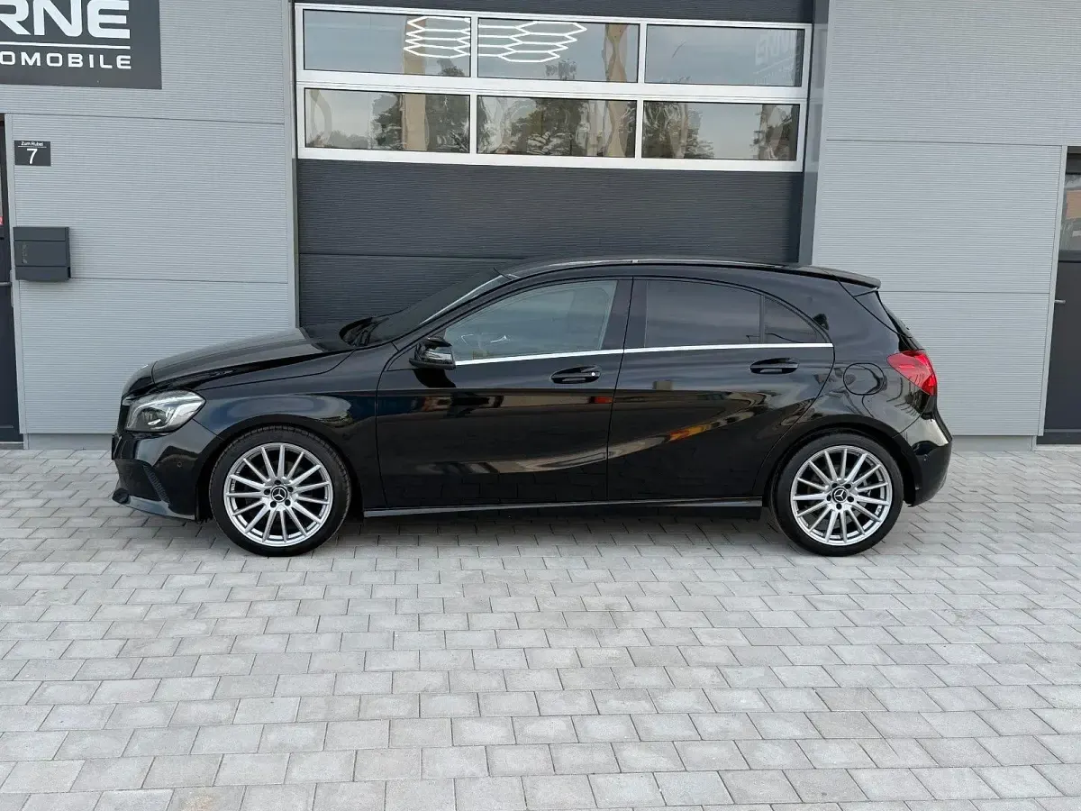 Gebraucht Mercedes A200 156 PS (114 kW) 2017 Schwarz Kleinwagen