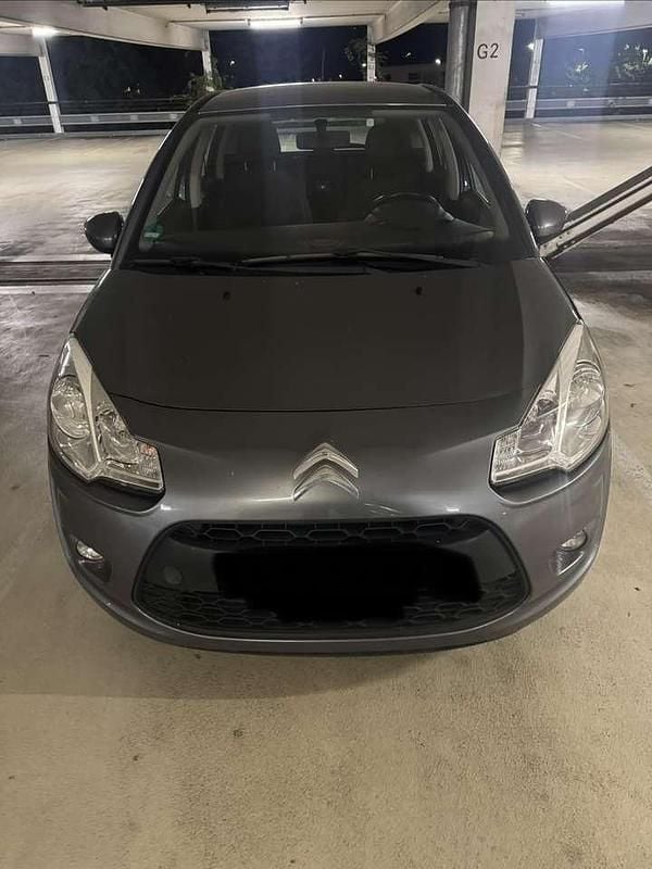 Grau Gebraucht 2010 Citroën C3 Tendance Kleinwagen | 2.250 € (Guter Preis) - Bild 1/4