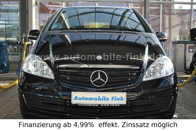 Schwarz Gebraucht 2010 Mercedes A160 Kleinwagen | 4.950 € (Teuer) - Bild 1/4
