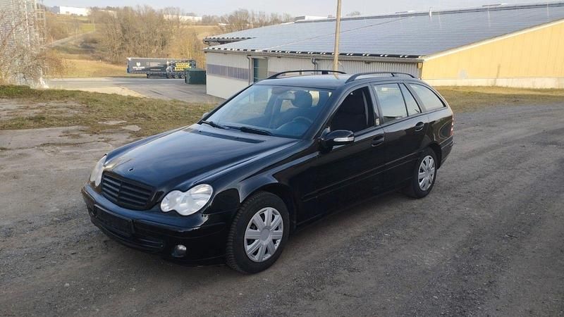 Second-hand Mercedes C180 Elegance 143 CP (105 kW) 2006 Negru Break