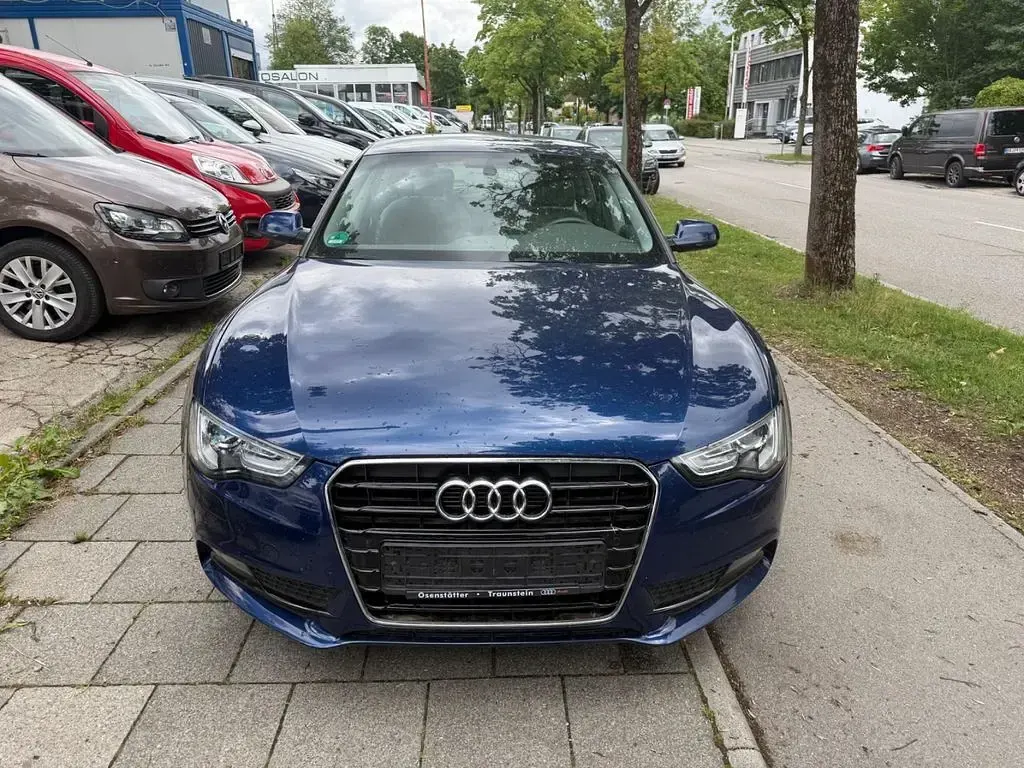 Gebraucht Audi A5 Sportback 170 PS (125 kW) 2013 Blau Kleinwagen