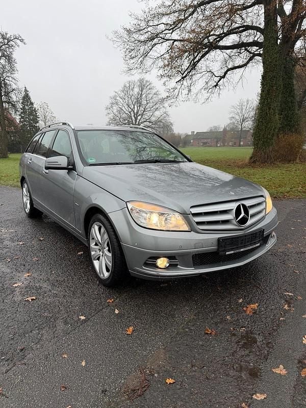 Grau Gebraucht 2010 Mercedes C220 Avantgarde Kombi | 5.490 € (Guter Preis) - Bild 1/4