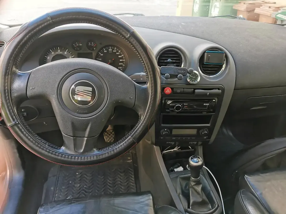 Gebraucht Seat Ibiza Sport 100 PS (73 kW) 2003 Grau Kleinwagen
