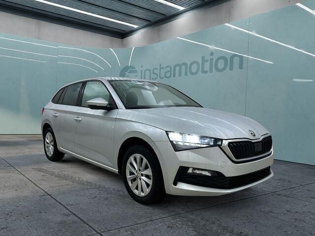 Silber Gebraucht 2024 Skoda Scala Drive Kleinwagen | 22.100 € (Fairer Preis) - Bild 1/2