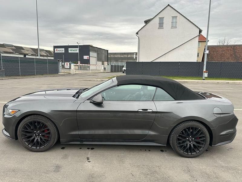 Grau Gebraucht 2017 Ford Mustang Cabrio | 21.700 € (Fairer Preis) - Bild 1/4