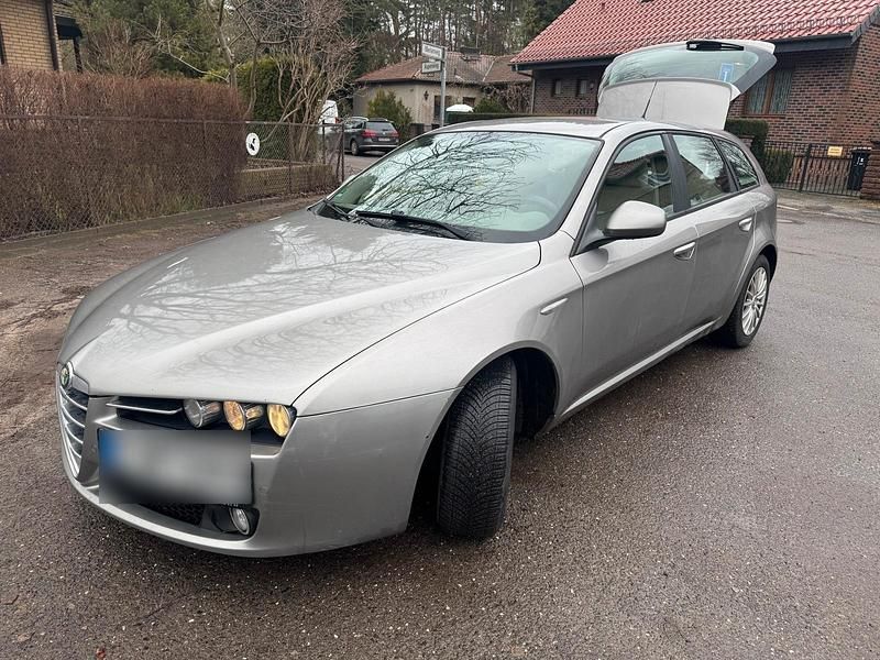 Gebraucht Alfa Romeo 159 160 PS (117 kW) 2010 Grau Kombi