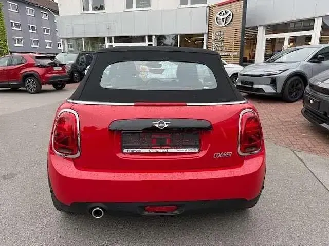 Gebraucht Mini Cooper Cabriolet 136 PS (100 kW) 2020 Chili red Cabrio
