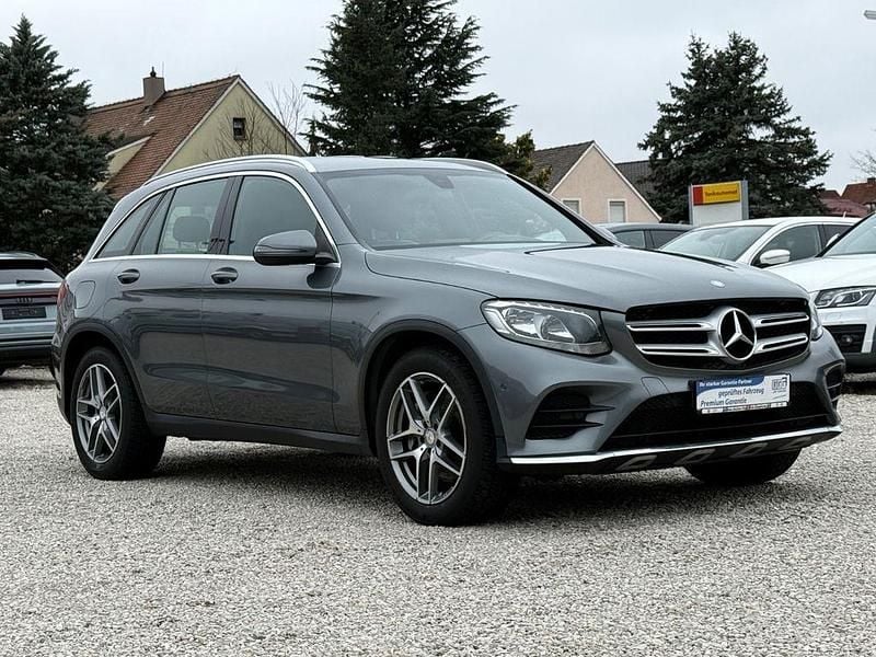 Gebraucht Mercedes GLC250 AMG 204 PS (150 kW) 2016 Grau SUV
