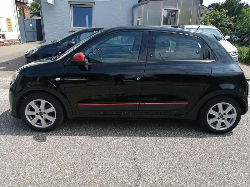 Sternenschwarz Gebraucht 2014 Renault Twingo Dynamique Kleinwagen | 6.999 € (Etwas zu teuer) - Bild 1/4