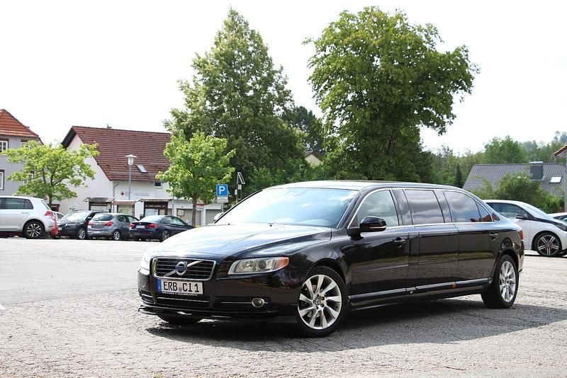 Schwarz Gebraucht 2012 Volvo S80 Limousine | 29.750 € - Bild 1/4