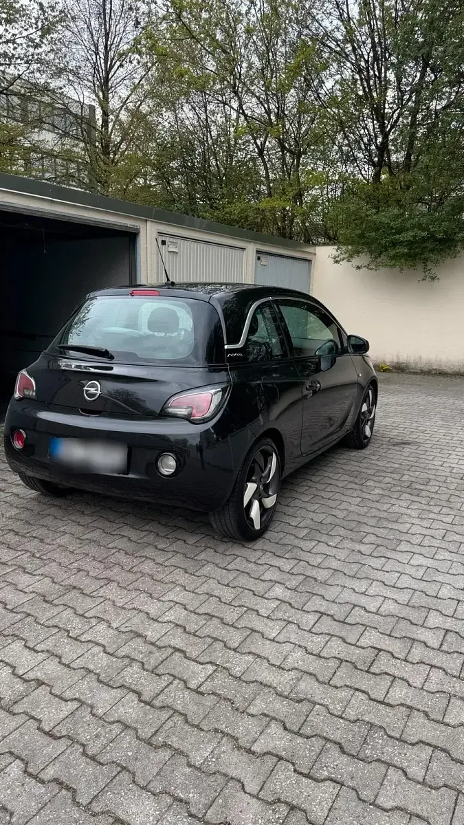 Gebraucht Opel Adam 69 PS (50 kW) 2013 Schwarz Kleinwagen