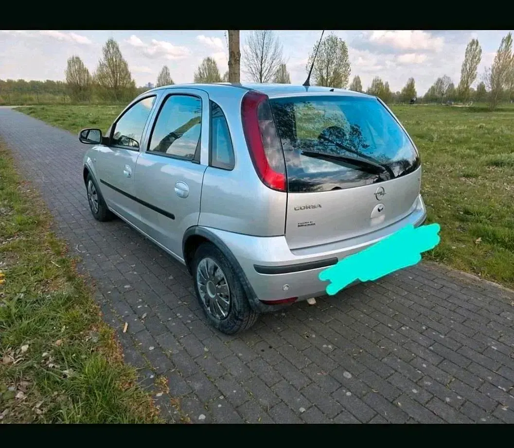 Gebraucht Opel Corsa 75 PS (55 kW) 2004 Silber Kleinwagen