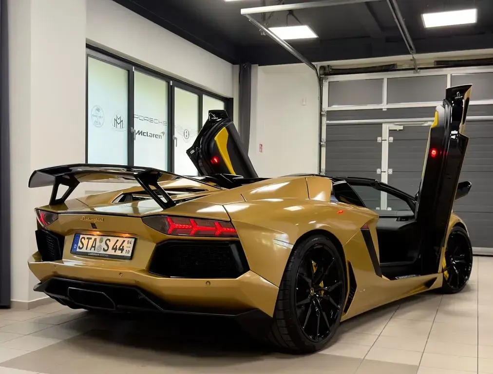 Gebraucht Lamborghini Aventador 700 PS (514 kW) 2015 Schwarz Cabrio