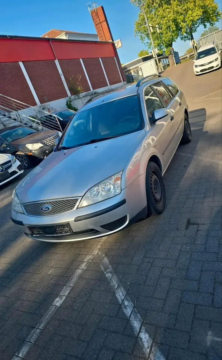 Second-hand Ford Mondeo 110 CP (80 kW) 2004 Argintiu Break