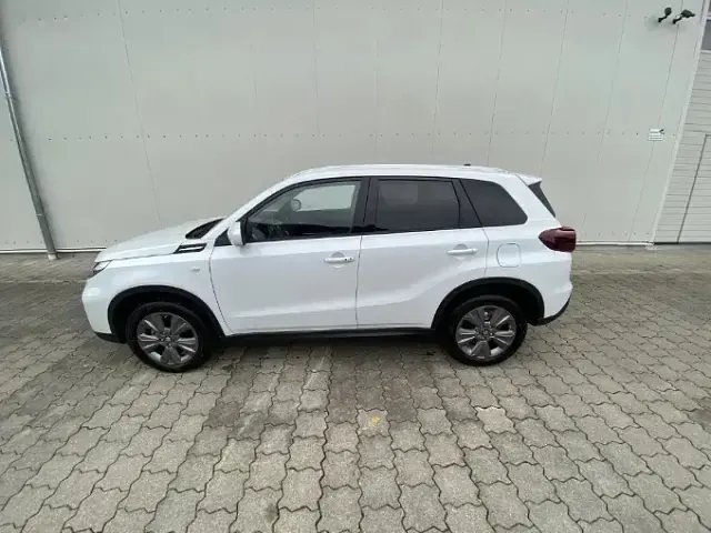 Neu Suzuki Vitara 129 PS (94 kW) 2026 Weiss SUV