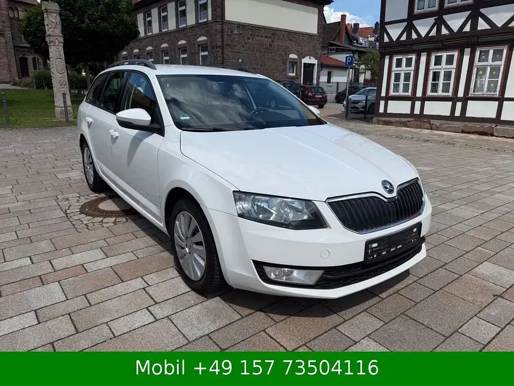 Gebraucht Skoda Octavia Ambition 105 PS (77 kW) 2014 Weiß Kombi