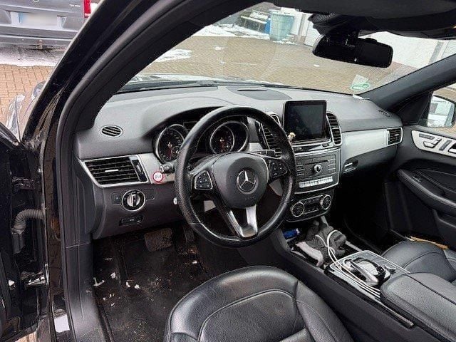 Używany Mercedes GLE350 2017 Czarny SUV