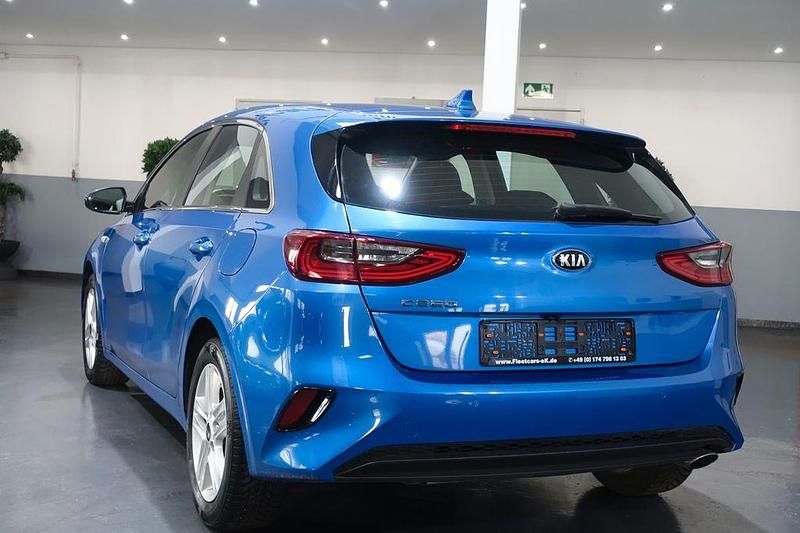 Gebraucht Kia Ceed Vision 99 PS (72 kW) 2019 Blau Kleinwagen