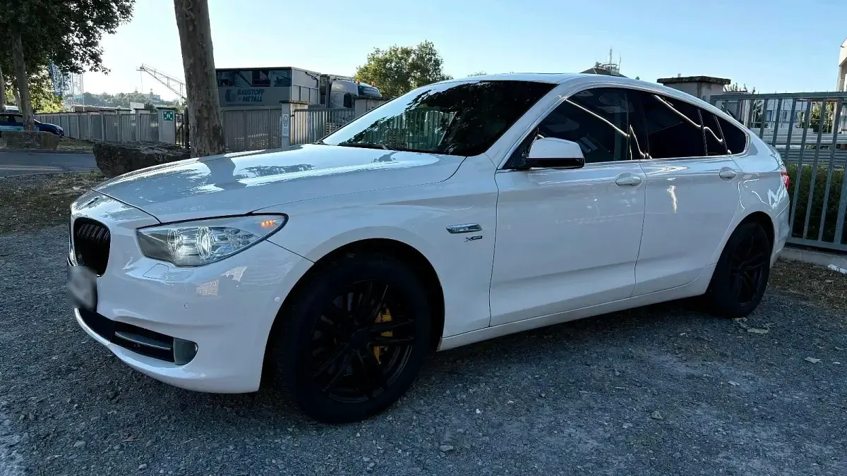 Gebraucht BMW 530 245 PS (180 kW) 2010 Weiß Limousine