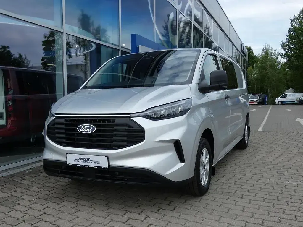 Używany Ford Transit Custom Trend 150 KM (110 kW) 2025 Srebrny Minivan