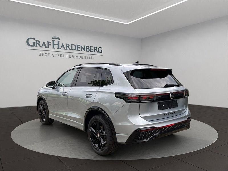 Gebraucht VW Tiguan Pro 177 PS (130 kW) 2025 Silber SUV