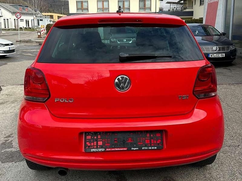 Gebraucht VW Polo Life 105 PS (77 kW) 2013 Flashrot Kleinwagen
