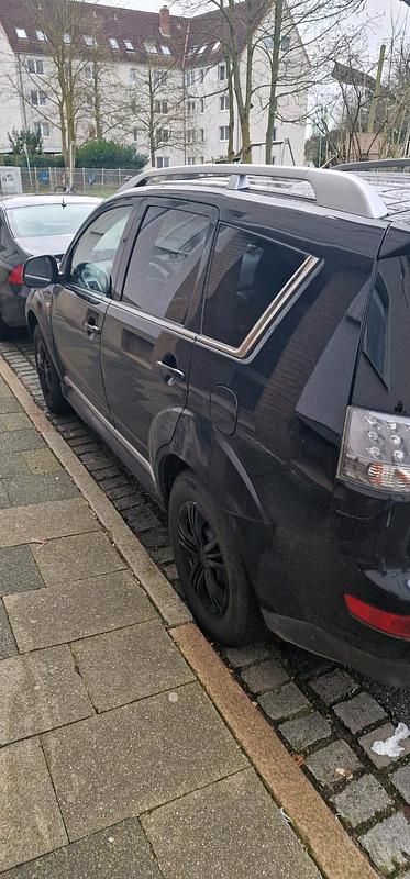 Gebraucht Mitsubishi Outlander 156 PS (114 kW) 2009 Schwarz SUV