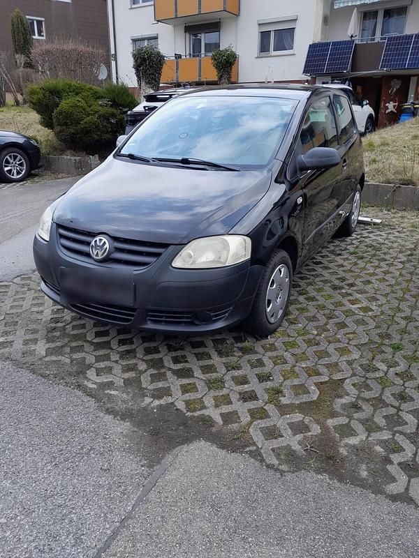 Gebraucht VW Fox 60 PS (44 kW) 2007 Schwarz Kleinwagen