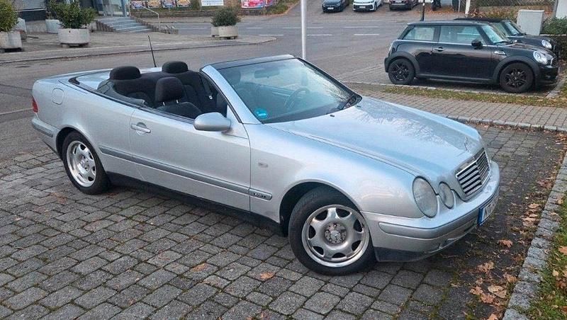 Silber Gebraucht 1999 Mercedes CLK200 Cabrio | 2.500 € (Guter Preis) - Bild 1/4
