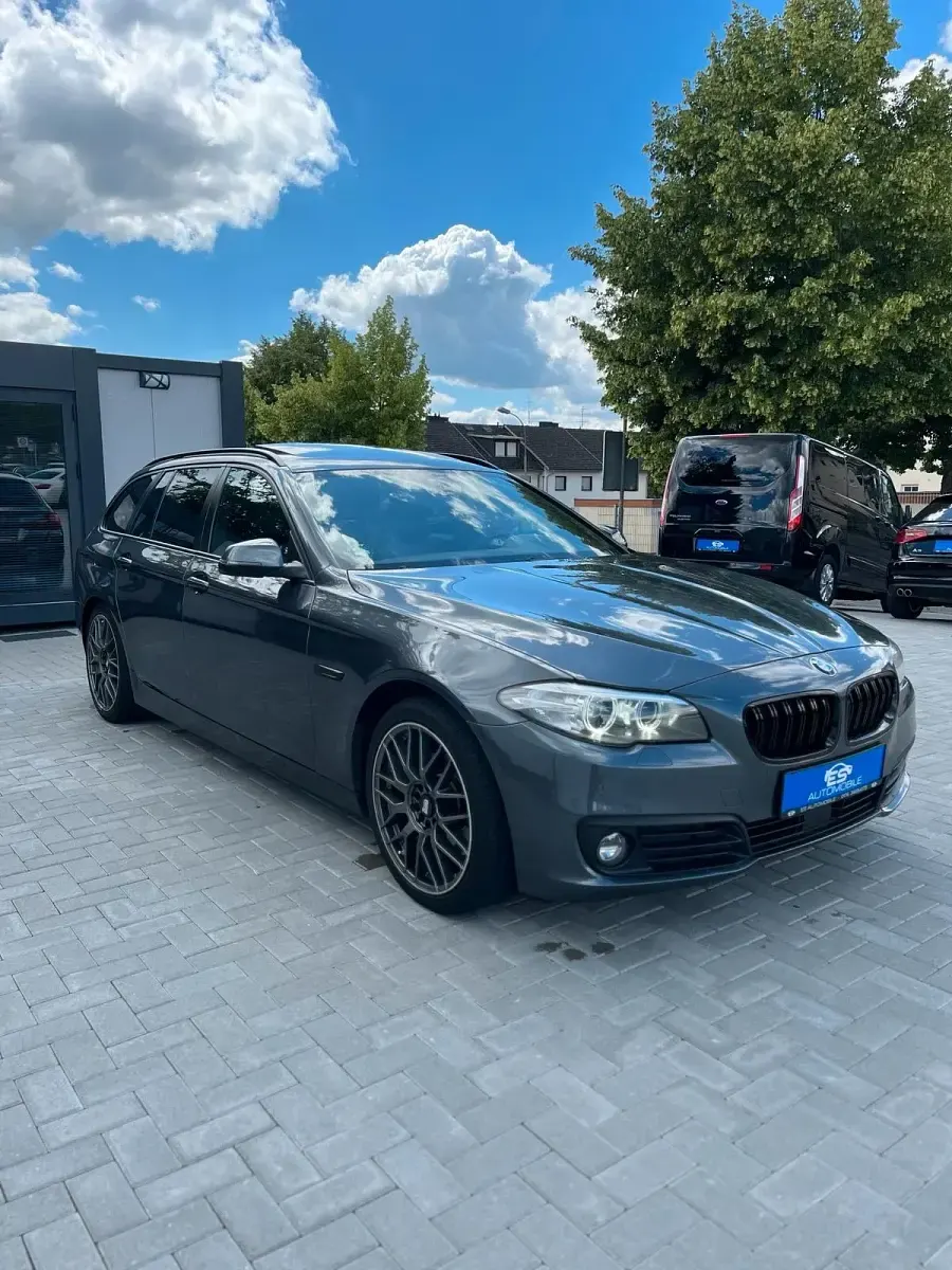 Gebraucht BMW 530 258 PS (189 kW) 2016 Grau Kombi