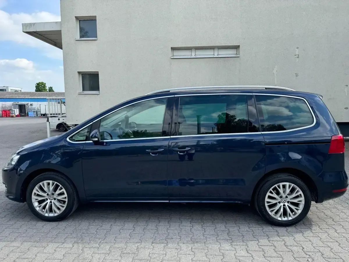 Gebraucht VW Sharan Highline 170 PS (125 kW) 2011 Blau Van / Kleinbus