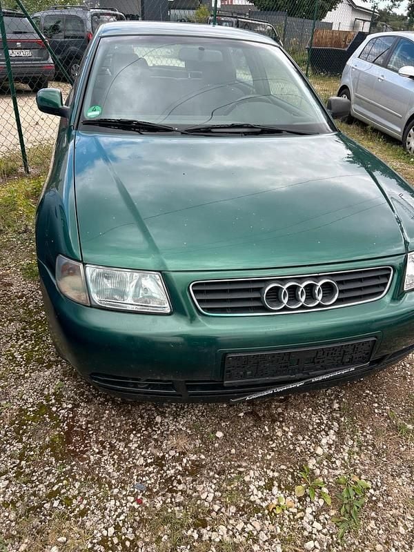 Grün Gebraucht 2000 Audi A3 Limousine | 450 € (Superpreis) - Bild 1/4