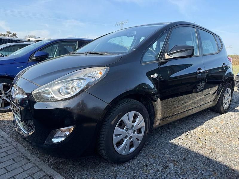 Gebraucht Hyundai ix20 Comfort 90 PS (66 kW) 2012 Schwarz Kleinwagen