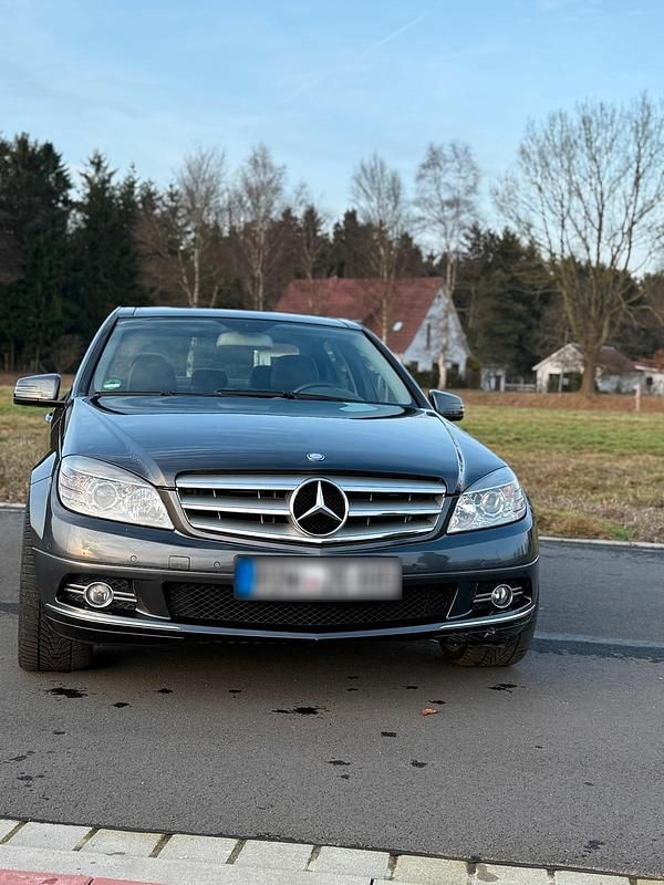 Gebraucht Mercedes C200 184 PS (135 kW) 2009 Grau Limousine
