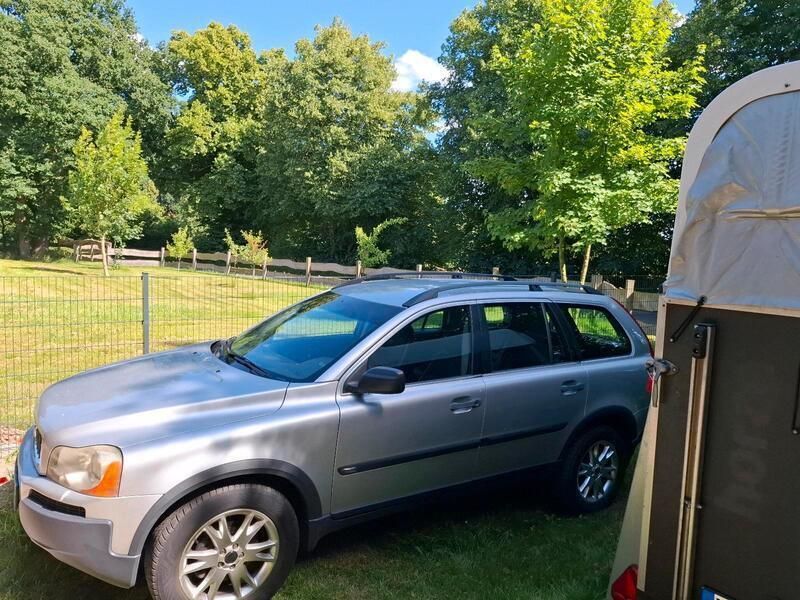 Silber Gebraucht 2004 Volvo XC90 SUV | 5.499 € (Fairer Preis) - Bild 1/1