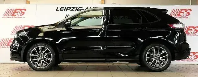 Second-hand Ford Edge Vignale 209 CP (153 kW) 2017 Negru SUV