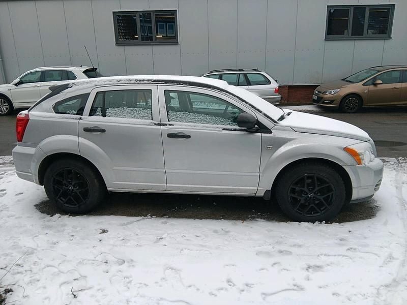 Silber Gebraucht 2006 Dodge Caliber Kleinwagen | 1.300 € (Fairer Preis) - Bild 1/4