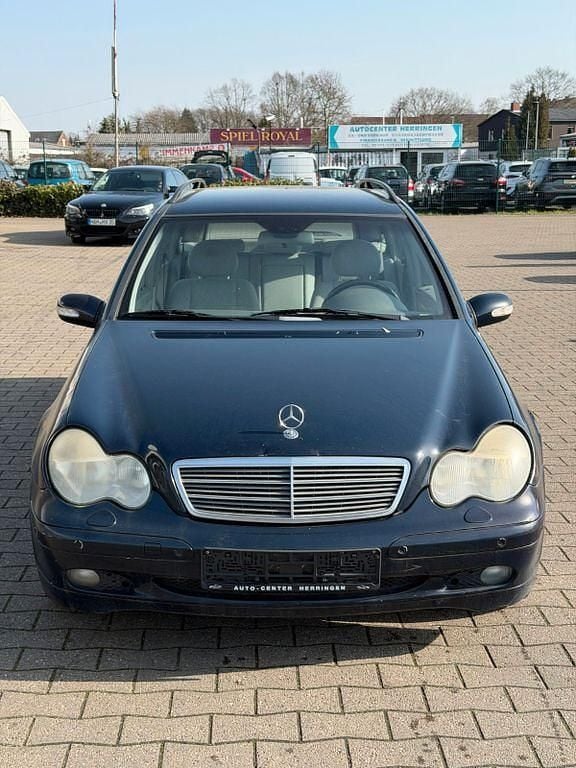 Gebraucht Mercedes C270 170 PS (125 kW) 2003 Blau Limousine