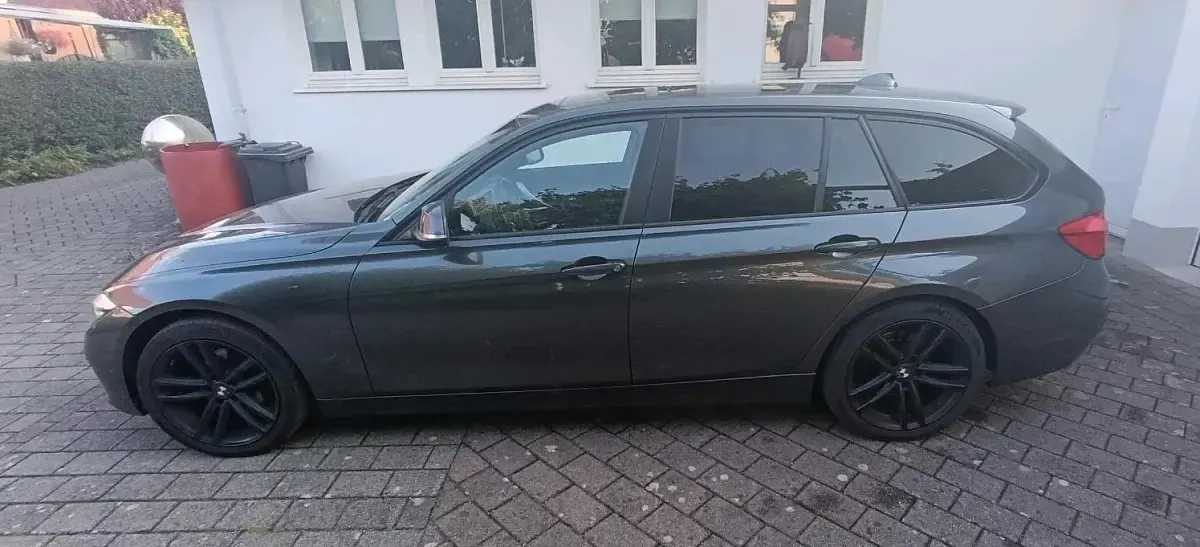Gebraucht BMW 318 M Sport 150 PS (110 kW) 2015 Grau Kombi