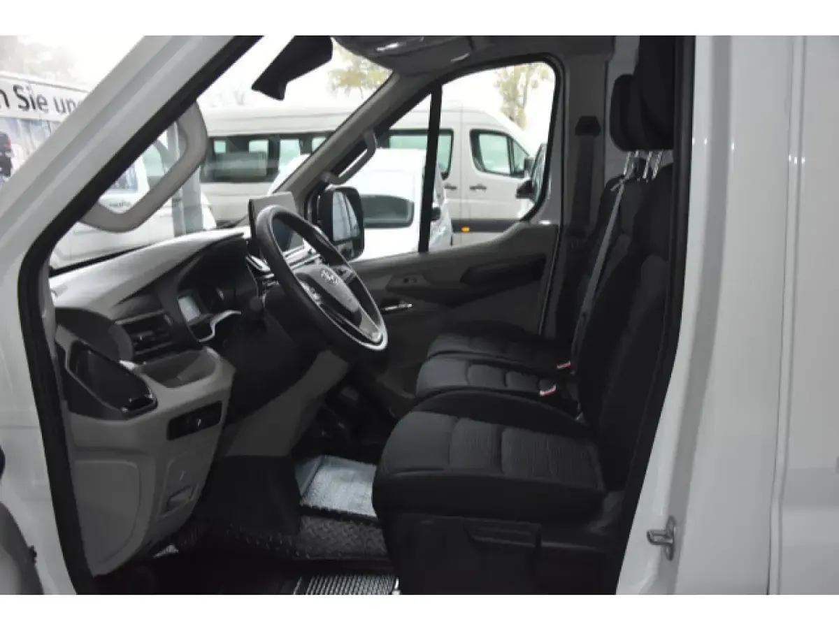 Gebraucht Maxus eDeliver 9 150 kW (204 PS) 2024 Weiß Van