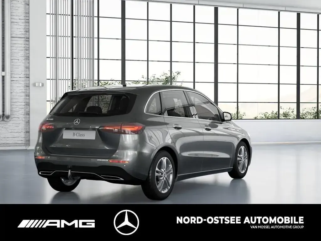 Gebraucht Mercedes B200 Advanced Plus 163 PS (119 kW) 2025 Metalliclack mountaingrau Kleinwagen