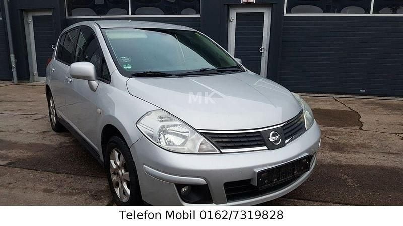 Silber Gebraucht 2008 Nissan Tiida Acenta Limousine | 895 € (Superpreis) - Bild 1/4