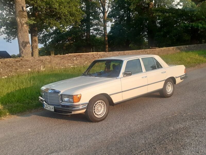 Weiß Gebraucht 1979 Mercedes 450 SE Limousine | 28.990 € - Bild 1/4