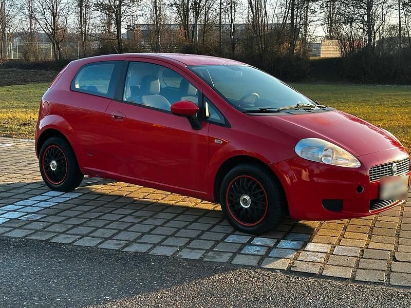 Gebraucht Fiat Punto 75 PS (55 kW) 2009 Rot Kleinwagen