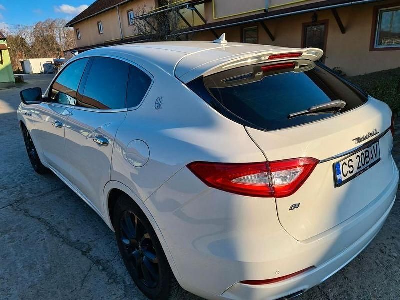Gebraucht Maserati Levante 275 PS (202 kW) 2018 Weiß SUV