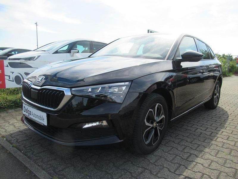 Schwarz Gebraucht 2020 Skoda Scala Ambition Kleinwagen | 17.990 € (Fairer Preis) - Bild 1/4