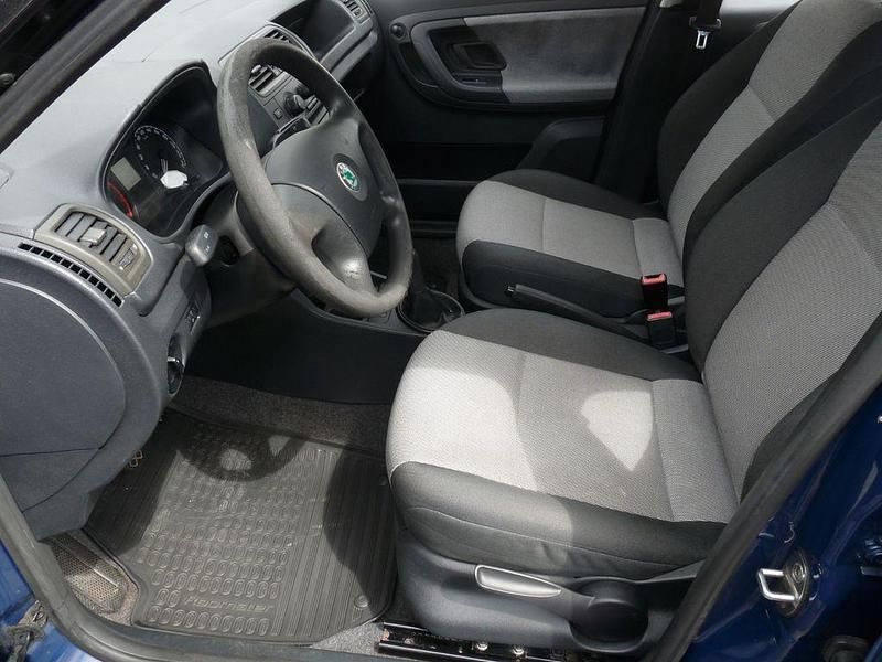 Gebraucht Skoda Roomster 69 PS (50 kW) 2009 Blau Van / Kleinbus