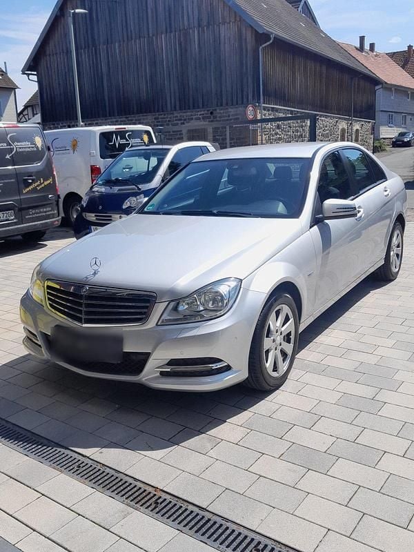 Używany Mercedes C250 204 KM (150 kW) 2012 Srebrny Sedan/Limuzyna